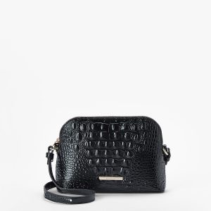 Black Melbourne swatch