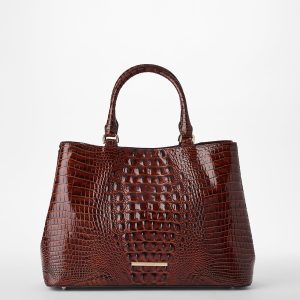 Pecan Melbourne swatch