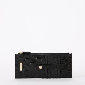 Black Melbourne swatch