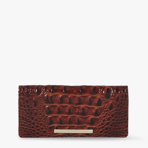 Pecan Melbourne swatch