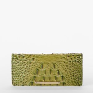 Olive Ombre Melbourne swatch