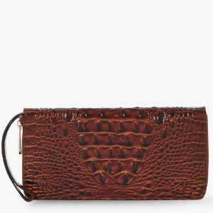 Pecan Melbourne swatch