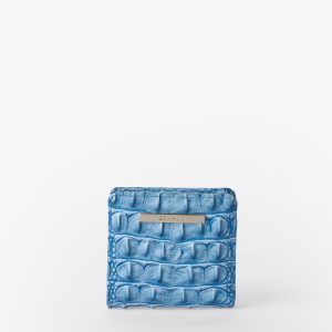 Aura Blue Melbourne swatch