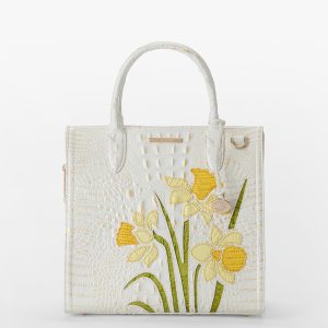 White Sunlit swatch