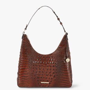 Pecan Melbourne swatch