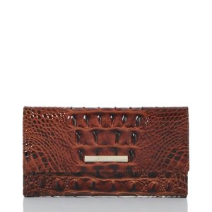 Pecan Melbourne swatch