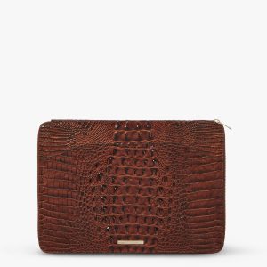 Pecan Melbourne swatch