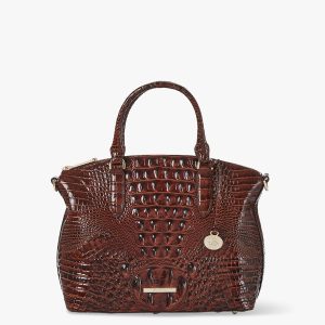 Pecan Melbourne swatch