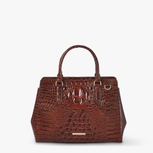 Pecan Melbourne swatch