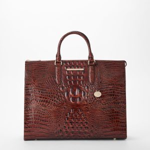 Pecan Melbourne swatch