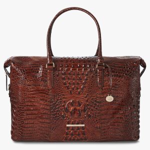 Pecan Melbourne swatch