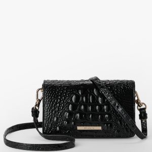 Black Melbourne swatch